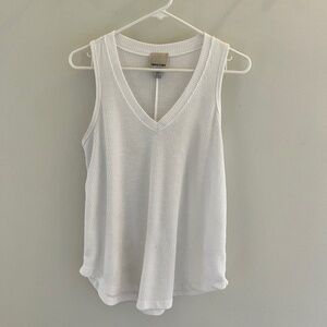 INDUSTRY— deep V-neck ribbed tank top —women’s size M